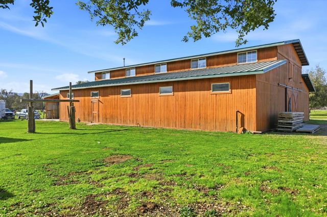 13805 Colony Avenue, San Martin, CA 95046