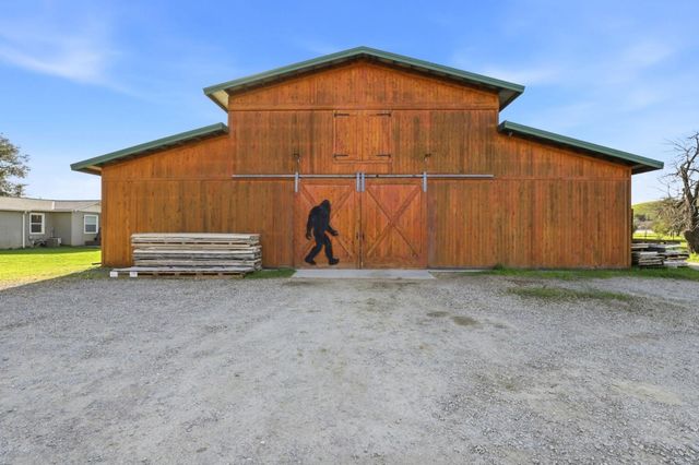 13805 Colony Avenue, San Martin, CA 95046