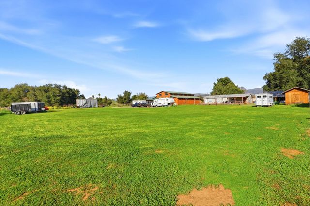 13805 Colony Avenue, San Martin, CA 95046