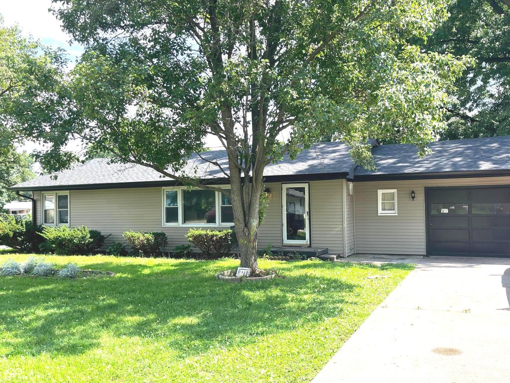 1919 Spang Avenue, Terre Haute, IN 47805