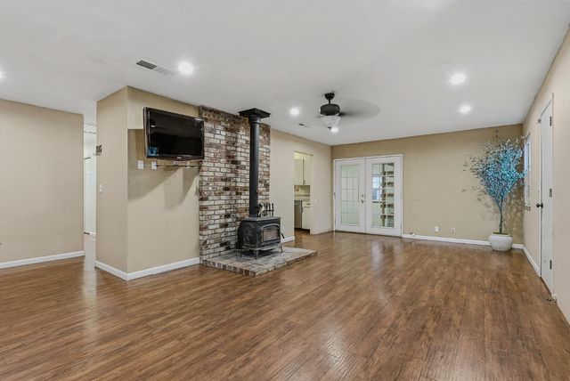 5855 Pine St, Foresthill, CA 95631