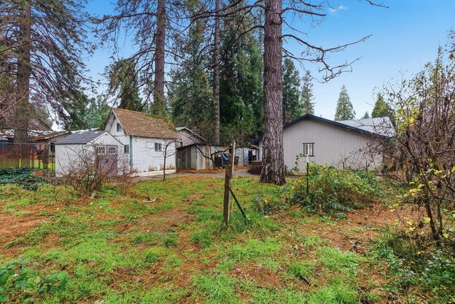 5855 Pine St, Foresthill, CA 95631