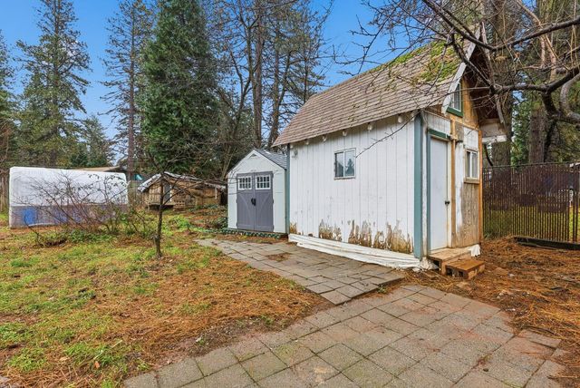 5855 Pine St, Foresthill, CA 95631