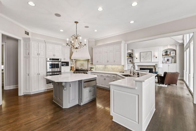 28028 Woodside Road, Shorewood, MN 55331
