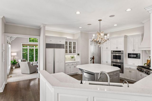 28028 Woodside Road, Shorewood, MN 55331