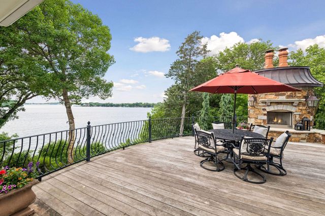 28028 Woodside Road, Shorewood, MN 55331