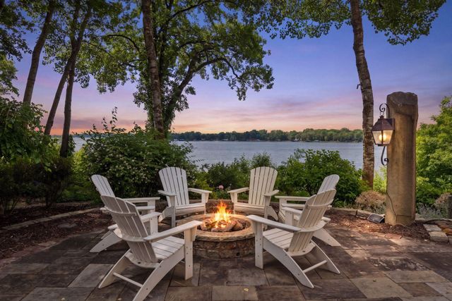 28028 Woodside Road, Shorewood, MN 55331