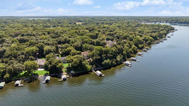 28028 Woodside Road, Shorewood, MN 55331
