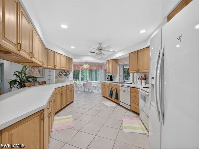 2278 ROYAL LN, Naples, FL 34112