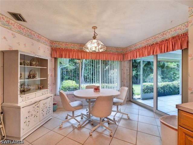 2278 ROYAL LN, Naples, FL 34112