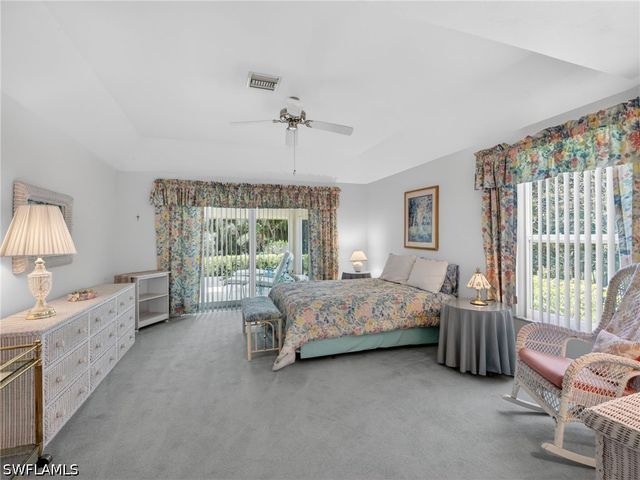 2278 ROYAL LN, Naples, FL 34112