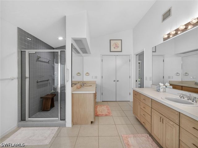 2278 ROYAL LN, Naples, FL 34112