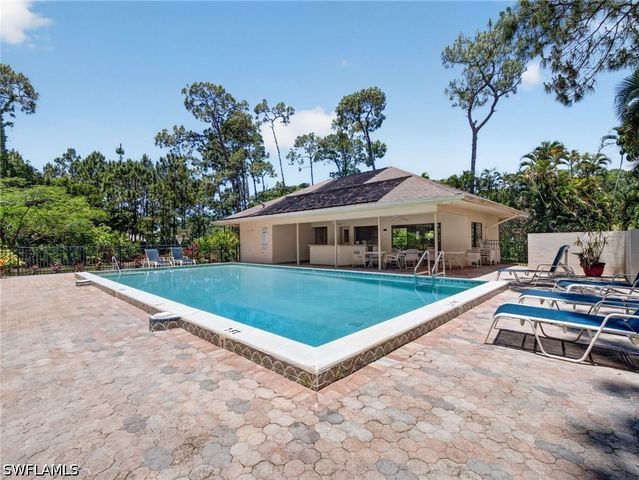 2278 ROYAL LN, Naples, FL 34112