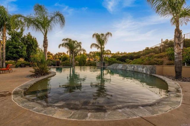 2772 Firebrand Drive, Alpine, CA 91901