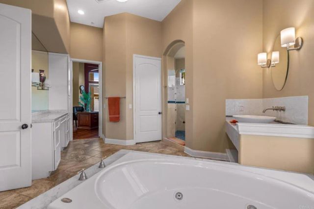 2772 Firebrand Drive, Alpine, CA 91901