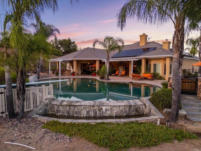 2772 Firebrand Drive, Alpine, CA 91901