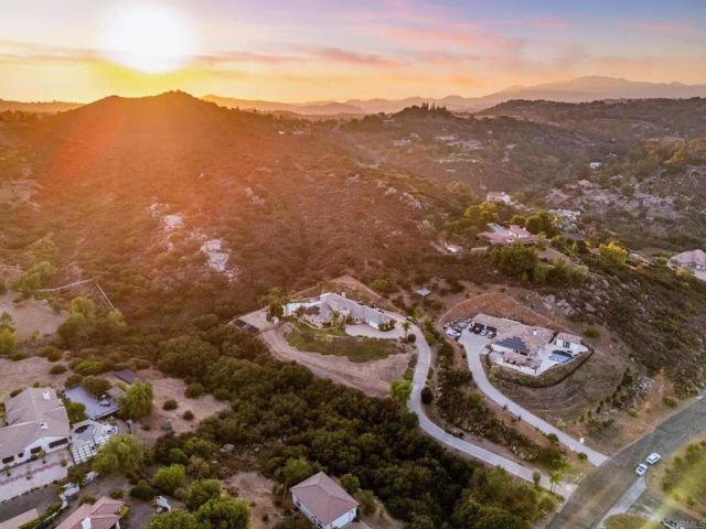 2772 Firebrand Drive, Alpine, CA 91901