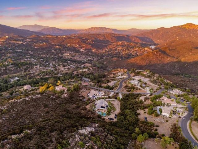 2772 Firebrand Drive, Alpine, CA 91901