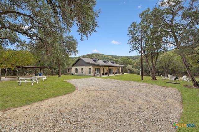 4669 Fm 2673, Canyon Lake, TX 78133