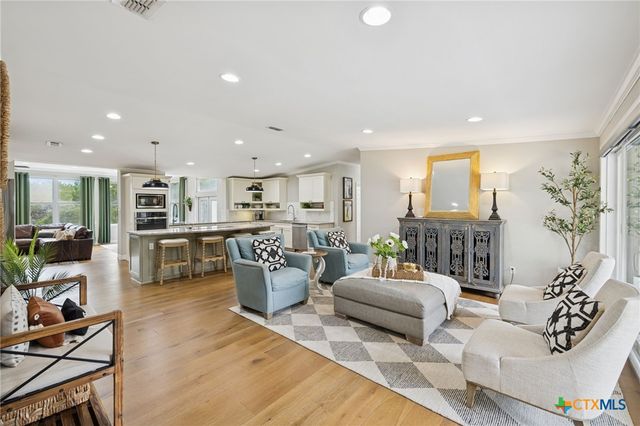 4669 Fm 2673, Canyon Lake, TX 78133