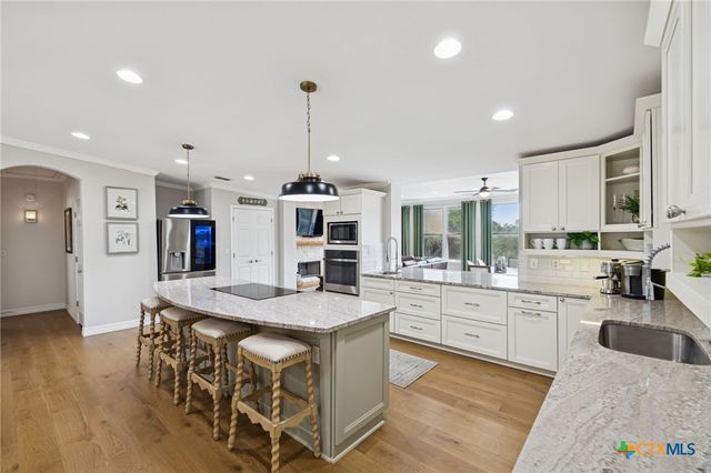 4669 Fm 2673, Canyon Lake, TX 78133