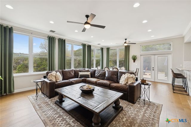 4669 Fm 2673, Canyon Lake, TX 78133