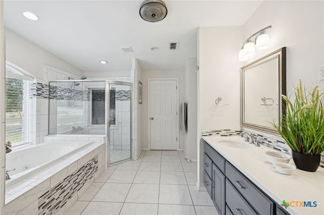 4669 Fm 2673, Canyon Lake, TX 78133