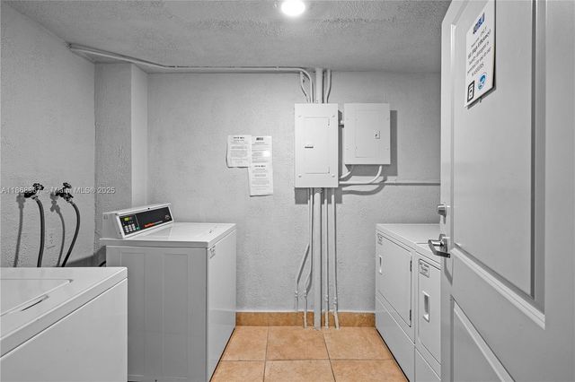 401 69th St 1605, Miami Beach, FL 33141