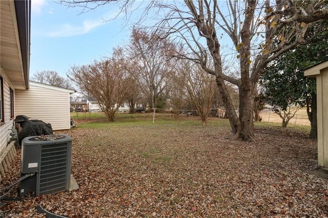 1203 Curtis Street, Greensboro, NC 27406