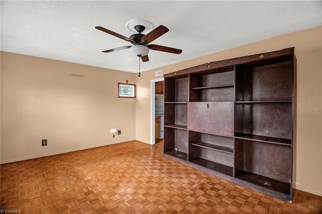 1203 Curtis Street, Greensboro, NC 27406