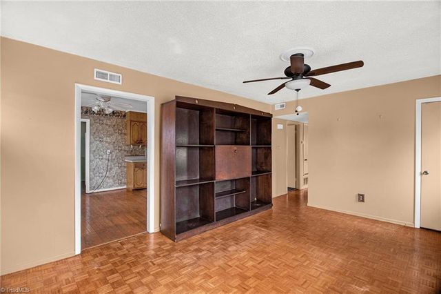 1203 Curtis Street, Greensboro, NC 27406