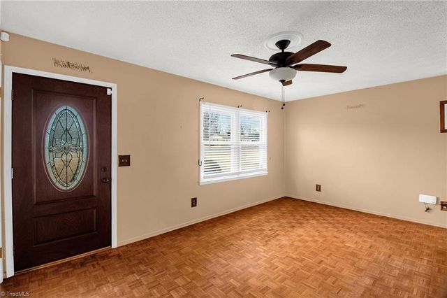 1203 Curtis Street, Greensboro, NC 27406