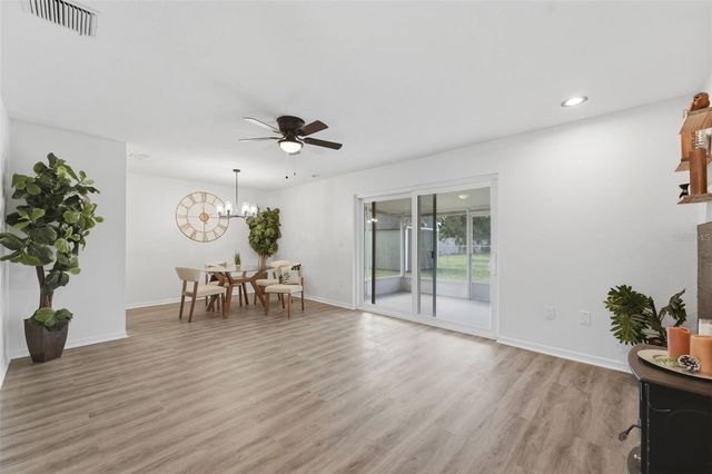 525 E ROBERTS STREET, Orange City, FL 32763