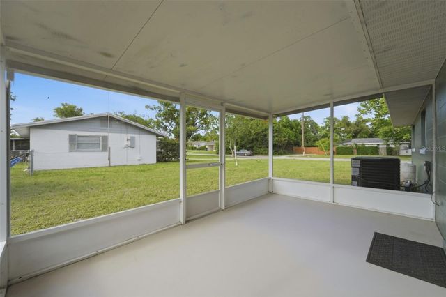 525 E ROBERTS STREET, Orange City, FL 32763
