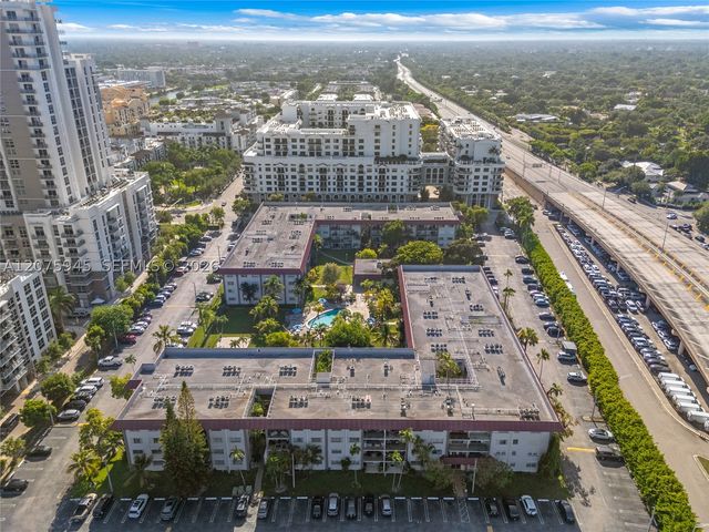 8101 SW 72nd Ave 123W, Miami, FL 33143