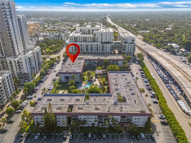 8101 SW 72nd Ave 123W, Miami, FL 33143