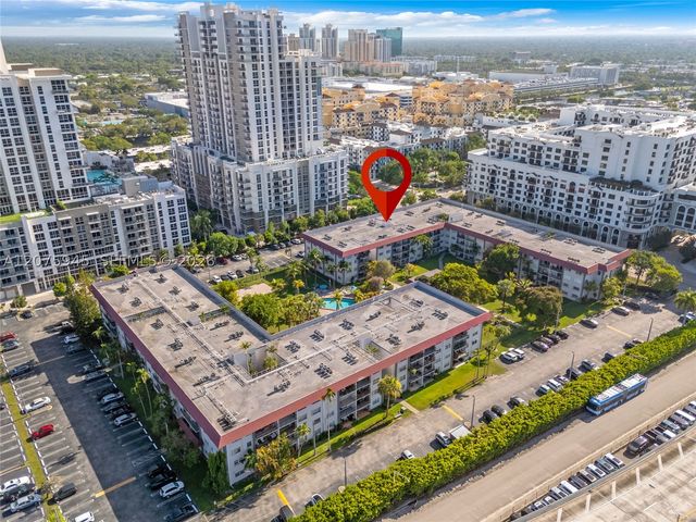 8101 SW 72nd Ave 123W, Miami, FL 33143