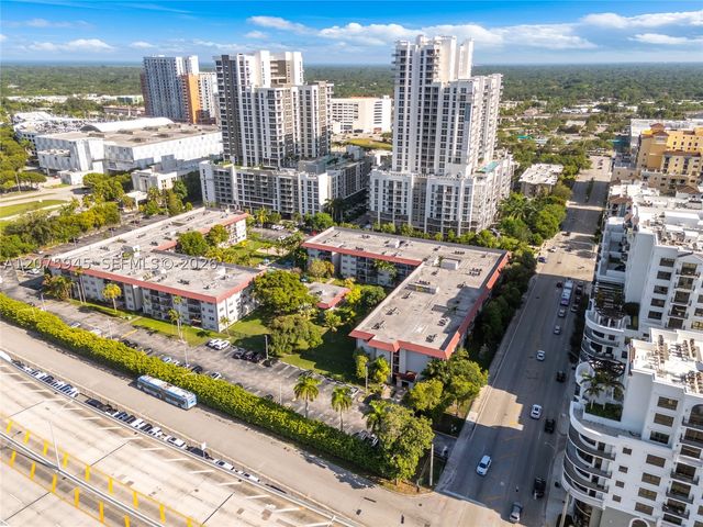 8101 SW 72nd Ave 123W, Miami, FL 33143