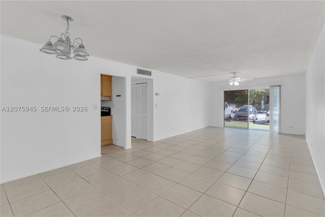 8101 SW 72nd Ave 123W, Miami, FL 33143