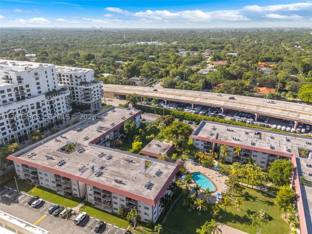 8101 SW 72nd Ave 123W, Miami, FL 33143