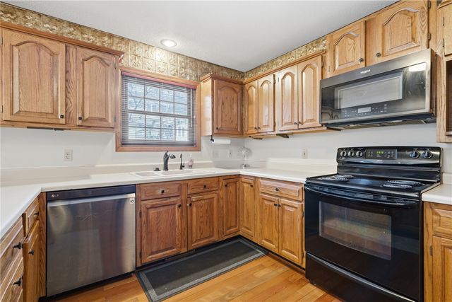 3010 Meadow Glen Street, Marion, IA 52302