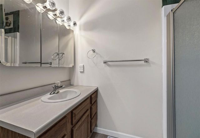 3010 Meadow Glen Street, Marion, IA 52302