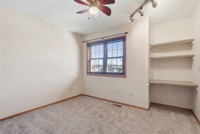 3010 Meadow Glen Street, Marion, IA 52302