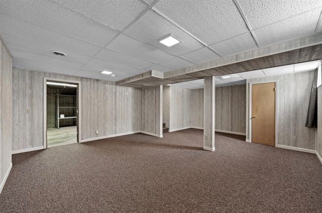 3010 Meadow Glen Street, Marion, IA 52302