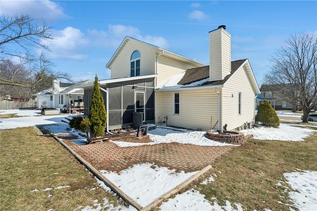 3010 Meadow Glen Street, Marion, IA 52302