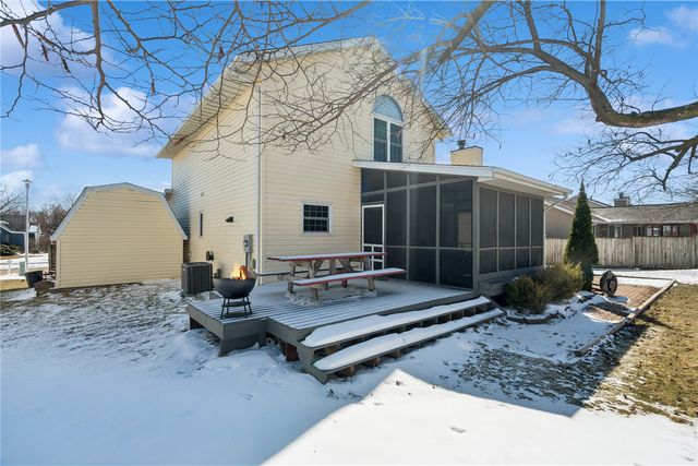 3010 Meadow Glen Street, Marion, IA 52302