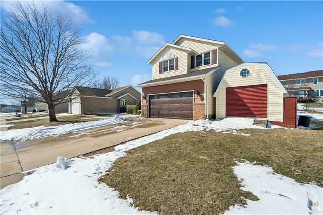 3010 Meadow Glen Street, Marion, IA 52302