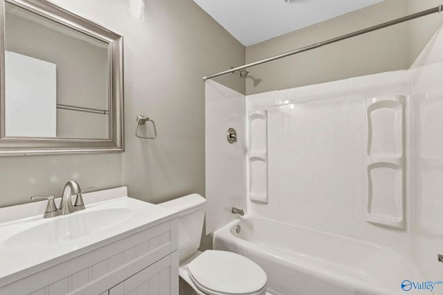 2106 Mythewood Drive, Huntsville, AL 35803