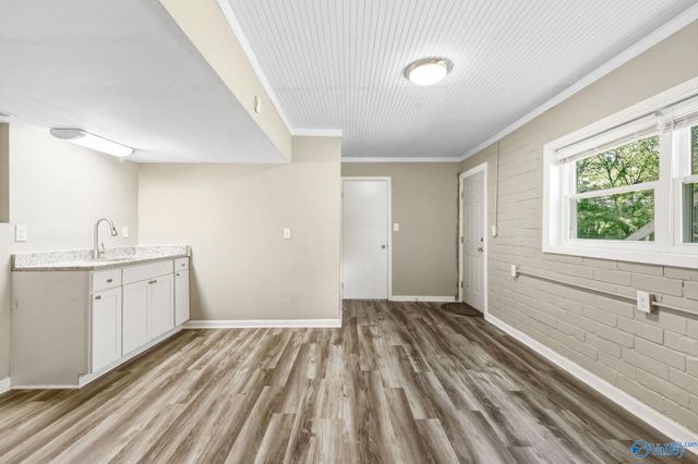 2106 Mythewood Drive, Huntsville, AL 35803