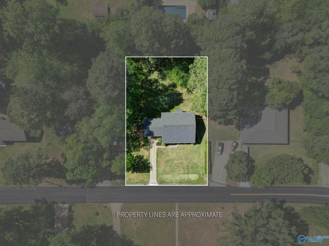 2106 Mythewood Drive, Huntsville, AL 35803